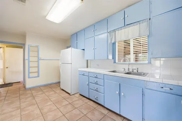 107 W Holland ST, San Marcos, TX 78666