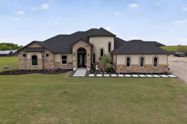 1001 County Road 394, Hutto, TX 78634
