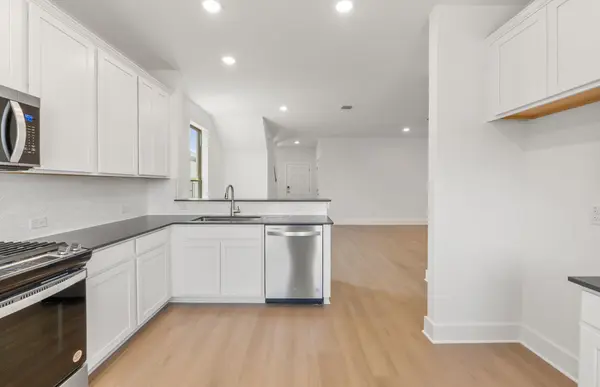 5214 Monarda Mint DR, Austin, TX 78653