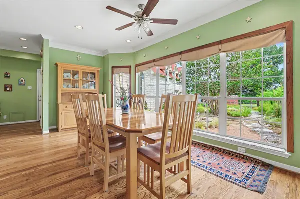351 Laurel CRK, Hutto, TX 78634