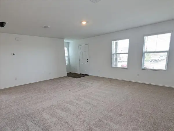 152 Avre LOOP, Kyle, TX 78640