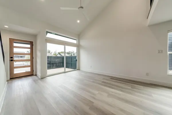1907 Albury CV #A, Austin, TX 78758