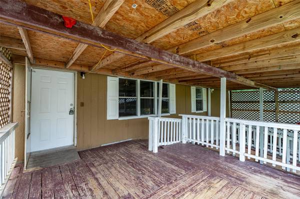 100 Cattle BND, Niederwald, TX 78640