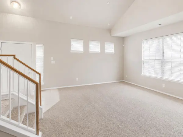 9201 Brodie LN #403, Austin, TX 78748