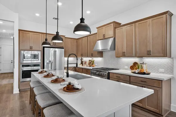 480 Emerald Walk LOOP, Dripping Springs, TX 78620