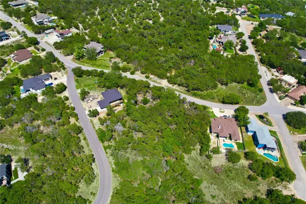 3008 Constitution DR, Lago Vista, TX 78645