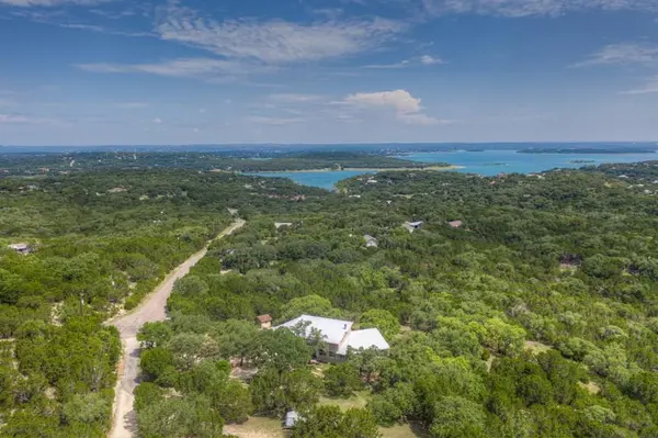 798 Fawn TRL, Canyon Lake, TX 78133
