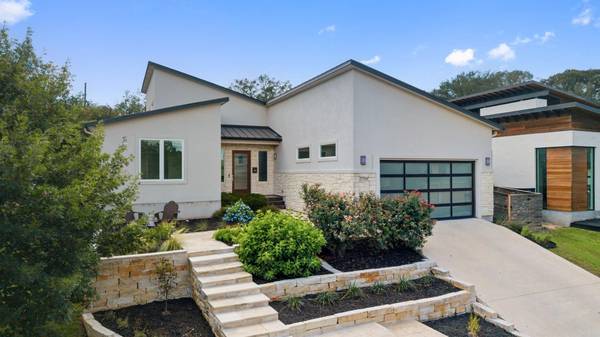 2704 Oak Park DR, Austin, TX 78704