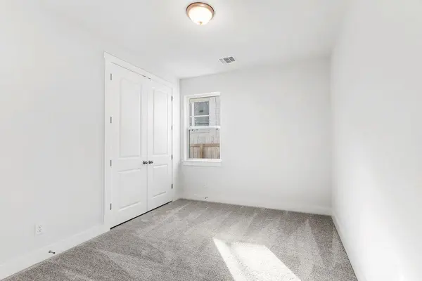 8510 Red Bottle Brush RD, Lago Vista, TX 78645