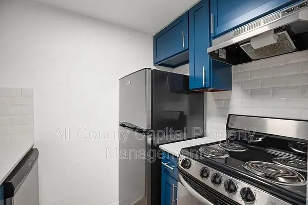 502 W 35th ST #105, Austin, TX 78705