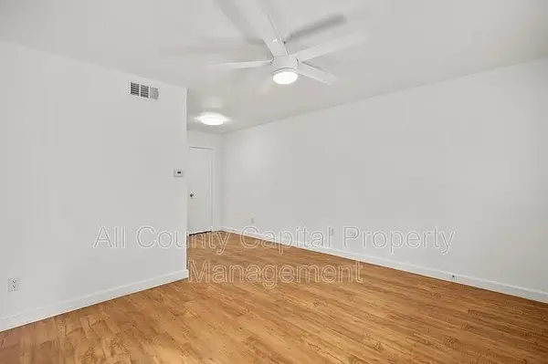 502 W 35th ST #105, Austin, TX 78705