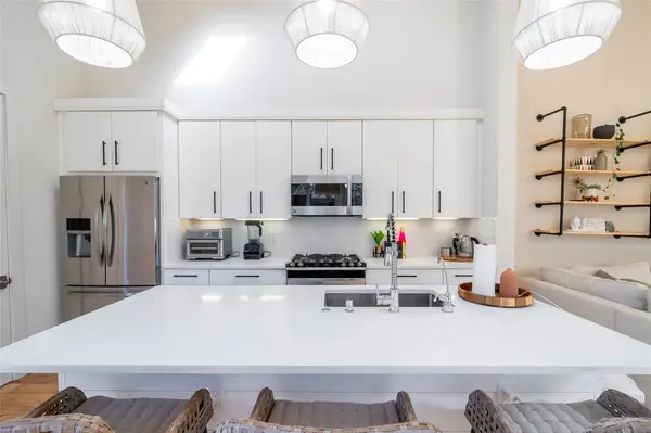 8307 Hathaway DR, Austin, TX 78757