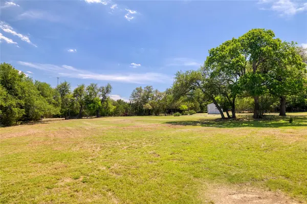 187 Beauchamp RD, Dripping Springs, TX 78620
