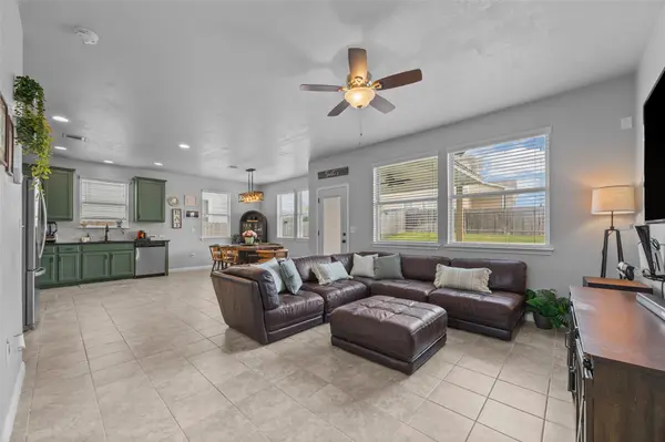 230 Eagle Brook LN, Buda, TX 78610