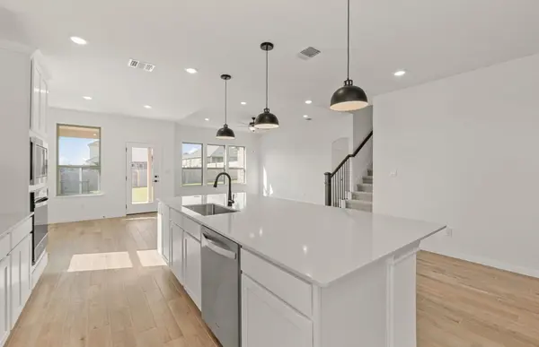 601 Ridge Point DR, Georgetown, TX 78628