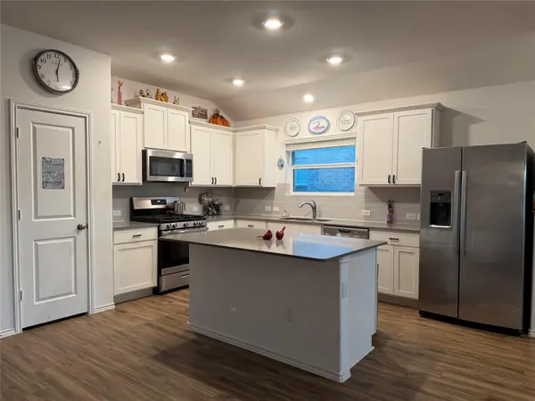 108 Esparza DR, Bastrop, TX 78602