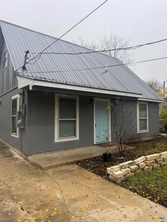 622 Trinity ST, Lockhart, TX 78644