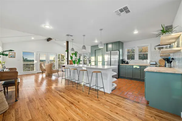 550 Cliffside RD, Wimberley, TX 78676