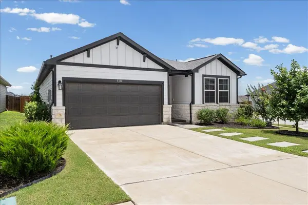 158 Gullivers DR, Elgin, TX 78621