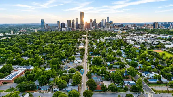2113 E Cesar Chavez ST, Austin, TX 78702