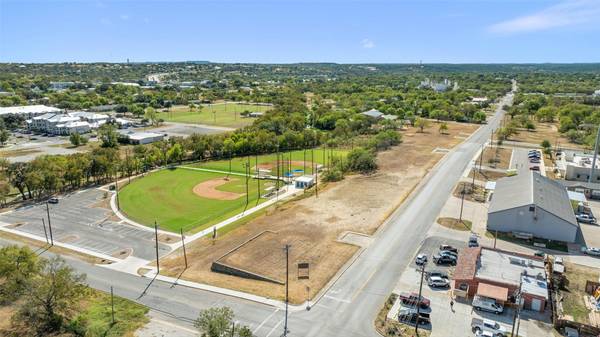 711-1 Avenue N, Marble Falls, TX 78654