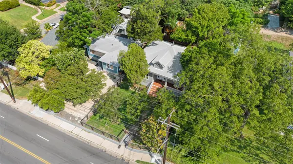 2102 E Martin Luther King Jr BLVD, Austin, TX 78702