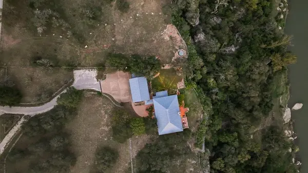5229 Hupedo Ranch RD, Spicewood, TX 78669