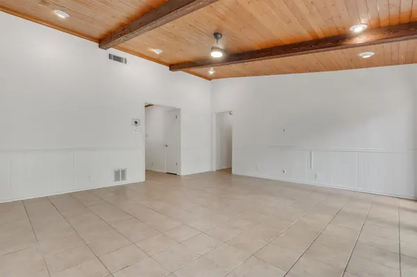 9002 Bubbling Springs TRL, Austin, TX 78729