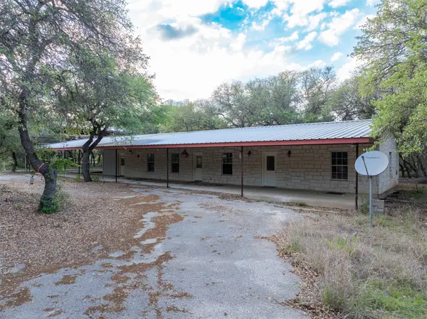 1050 Oak Grove RD, Leander, TX 78641