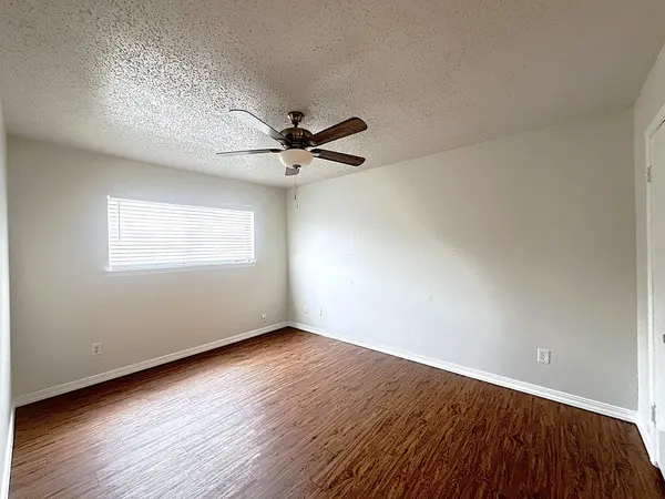 2602 Penny LN #102, Austin, TX 78757