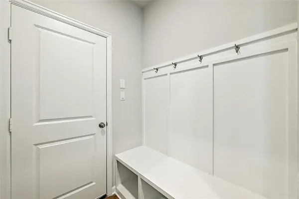305 Banyon DR, Liberty Hill, TX 78642