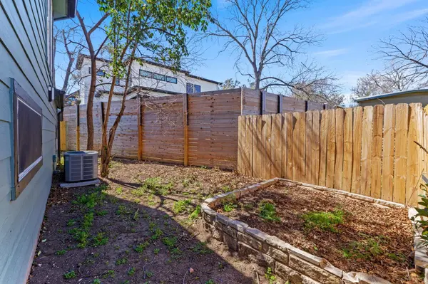 2702 S 2nd ST #1 & 2, Austin, TX 78704