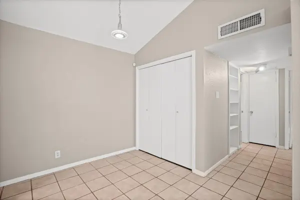 1601 Faro DR #1504, Austin, TX 78741