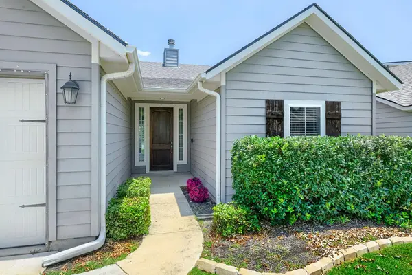 216 Wild Sage LN, Liberty Hill, TX 78642
