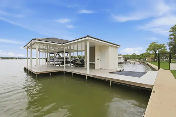 136 S Shorewood DR, Granite Shoals, TX 78654
