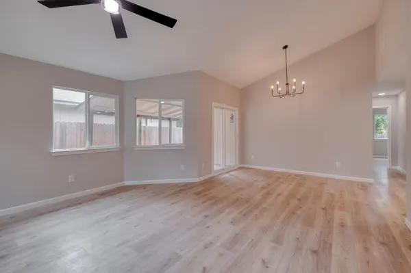 905 Wickfield LN, Austin, TX 78753
