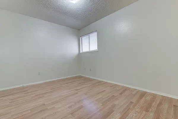 300 Villa Oaks CIR #A, Austin, TX 78745