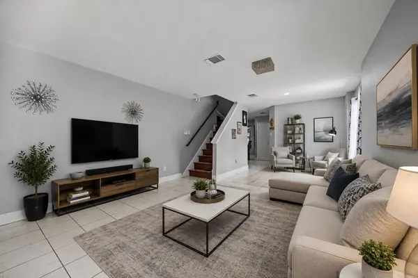 908 Tayside DR, Pflugerville, TX 78660