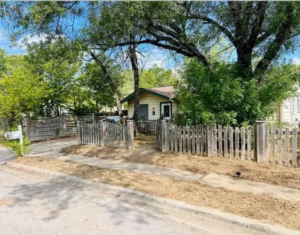 6112 Larch TER, Austin, TX 78741