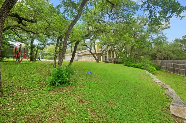 1211 Falcon Ledge DR, Austin, TX 78746
