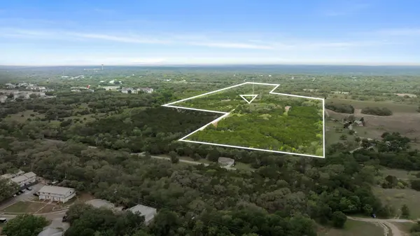 175 Eastwood LN, San Marcos, TX 78666