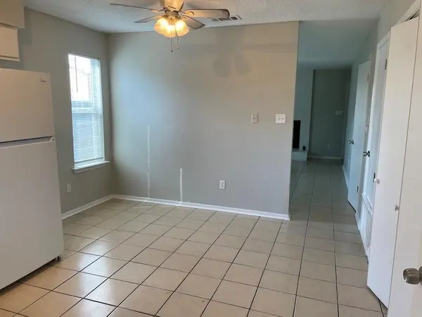 8401 Colony Loop DR #D, Austin, TX 78724