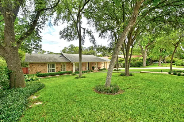 2500 Forest Bend DR, Austin, TX 78704