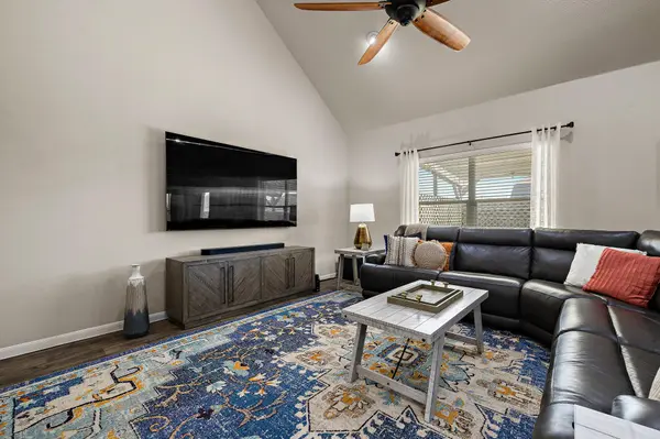 201 Garcitas Creek LN, Hutto, TX 78634