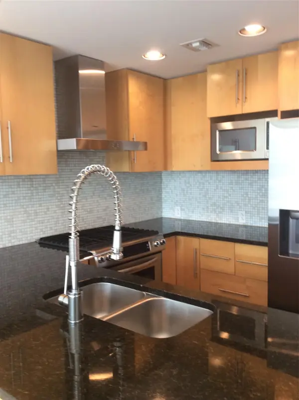 300 Bowie ST #902, Austin, TX 78703
