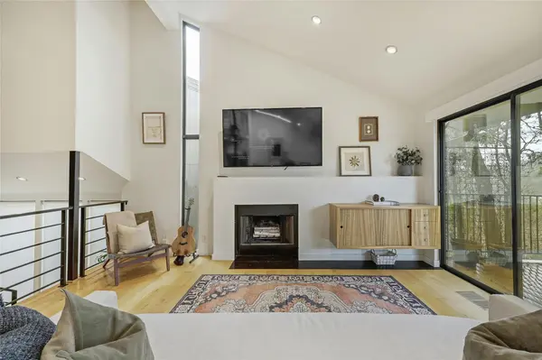 1821 Westlake DR #103, Austin, TX 78746
