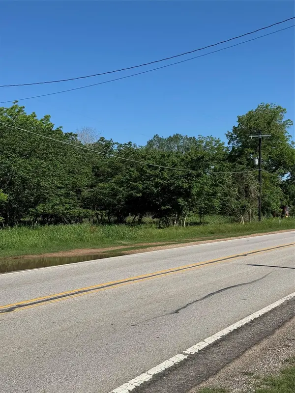 600 Gazley ST, Smithville, TX 78957