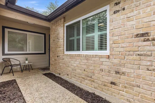 8001 Forest Mesa DR #B, Austin, TX 78759