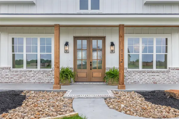 112 Court Side DR, Snook, TX 77878