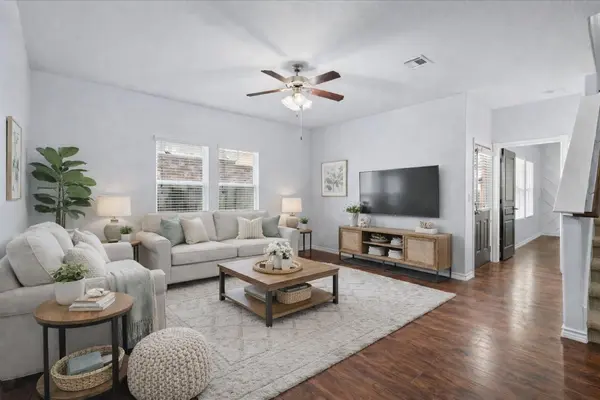 312 Waterloo DR, Kyle, TX 78640